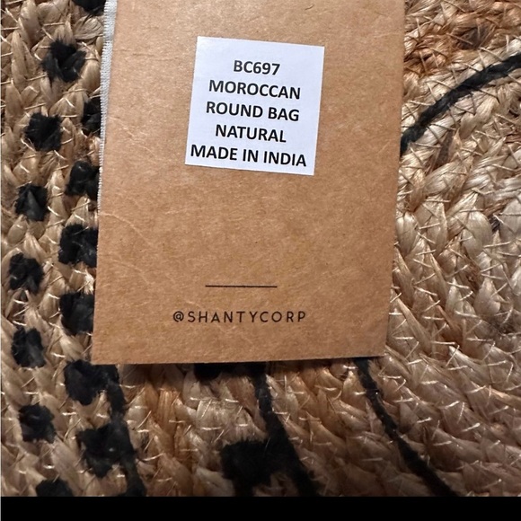 BNWT hand crafted The Shanty Corporation Moroccan Round Bag (with crossbody) - Picture 9 of 11